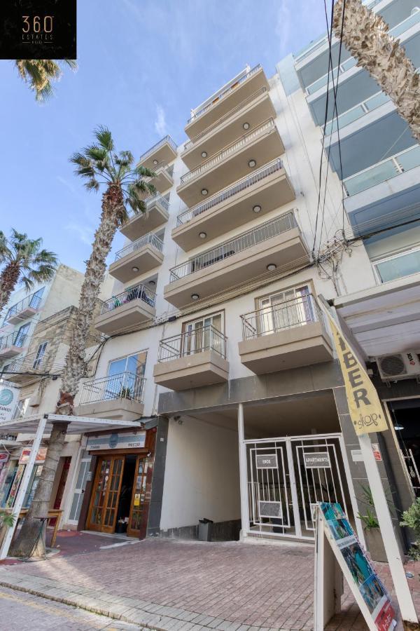 Charming Home Meters From The Seafront With Terrace By 360 Estates セント・ポールズ・ベイ エクステリア 写真